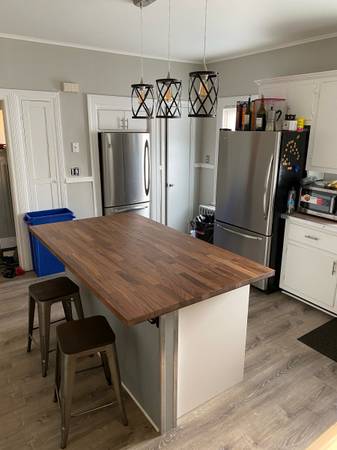 Habitación de $700 en adosado. Amueblado, servicio de limpieza, alarma, WiFi, (Providence College PC)63984235781250120