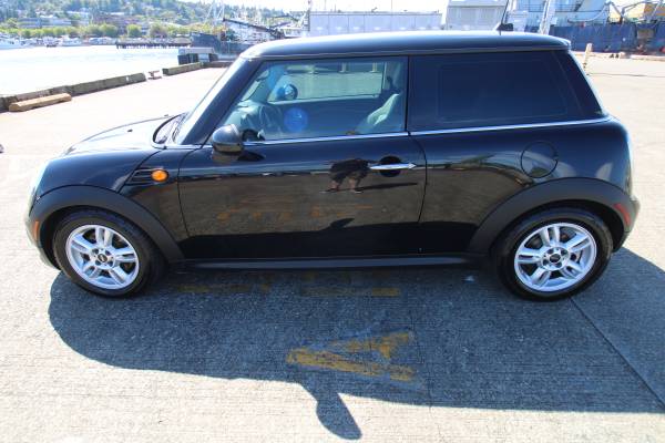 2012 R56 MINI COOPER Hardtop NEGRO MEDIANOCHE, MANTENIMIENTO REALIZADO. Solo 94 mil millas - $6,500 (especializados únicamente en MINI / FINANCIAMIENTO DISPONIBLE)63469890124547124