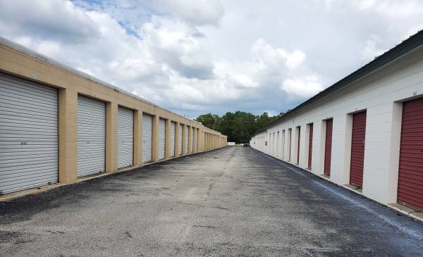 $35 / 25 pies² - ¡$35/Mes! Unidades de acceso directo 5x5 en Champion Self Storage (Palatka, Interlachen)63879681931521121