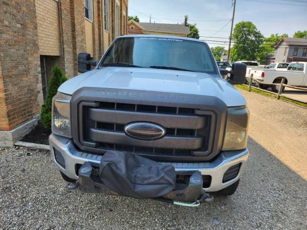 2011 Ford F250 Super Cab, 8ft bed, 4x4, 6.2 V8 Gas 195k Miles No Rust - $9,250 (Cincinnati Area-Fairfield/Ross)63470602253697123
