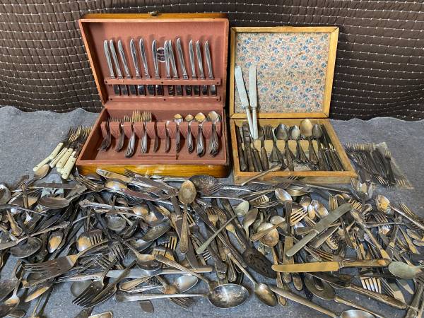 360+ Pieces Flatware Silverware Vintage & Modern Most Silver-plate 1