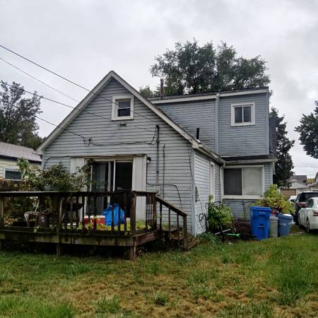 1 4 bed house in Madison Heights 1