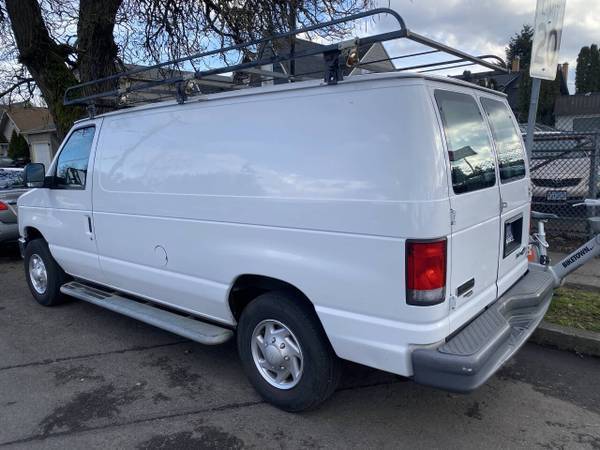 2014 Ford E250 Cargo Van Work Van LADDER RACK NICE TIRES !E Z FINANCE - $9,999 (CHUCK WISE MOTORS EASY FINANCING - GREAT PRICES)63435420072065121