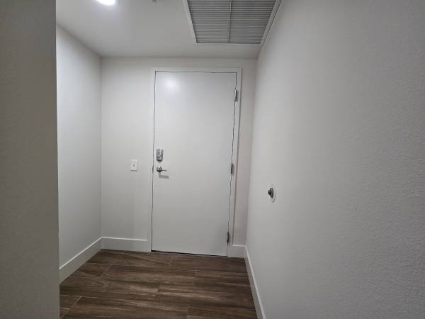 $2,695 / 1hab - 645ft2 - Comida increíble, vida nocturna y bahía de San Diego a tu puerta (Pequeña Italia)64037387563650121