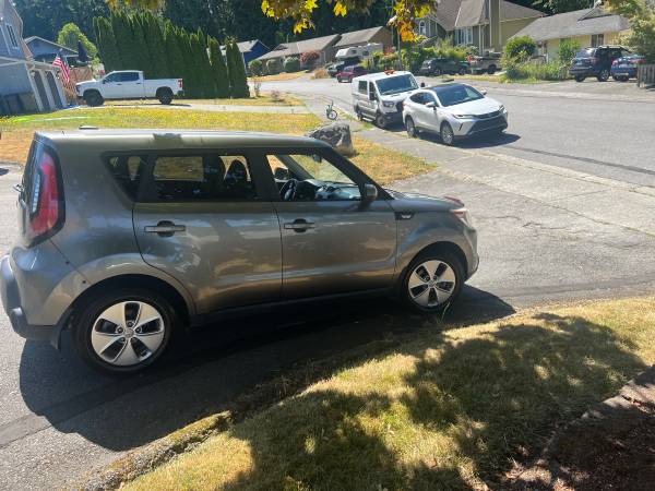 2014 Kia Soul base, With only 110,000 miles, Clean! - $3,900 (lake Stevens)63623198544003122
