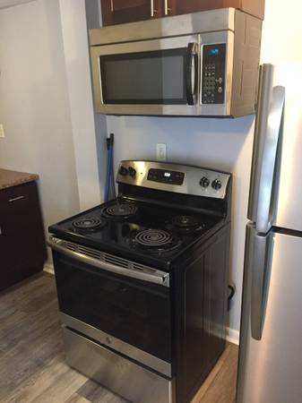 $285 / 1br - STUDIO APARTMENT - TURN KEY - EVERYTHING INCLUDED (Washington, PA)64013203605891121