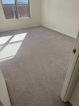 $4,200 / 2br - 950ft2 - Coolidge Corner 2BA | Parking | In-Unit Laundry | Pool & A/C (Brookline)64213548263298123