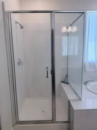 $1,450 / 5br - 250ft2 - Master Bedroom with Private Bath – Your Cozy Retreat Awaits”? (Rohnert Park)63847025408385121