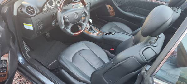 Mercedes Benz descapotable 2006 CLK500A con paquete AMG - $11,000 (Vista)63469757827203123