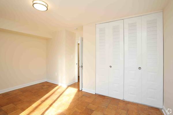 $1,722 / 650ft2 - Ceiling Fans, Kitchen, Range (5309 Riverdale Rd, Riverdale Park, MD)63821951008129121