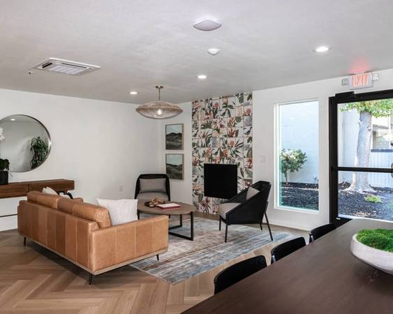 $1,412 / 1br - Resort-Style Pool, Fireplace, Plush Carpeting (4729 Manzanita Ave, Carmichael, CA)63844735652739121
