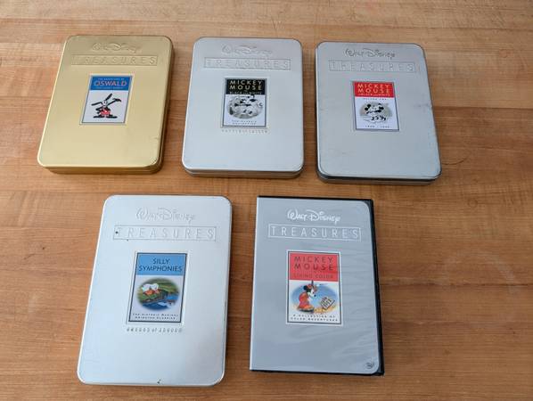 Walt Disney Treasures - cds / dvds / vhs - by owner - electronics