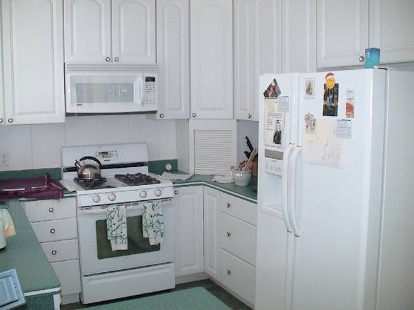 $800 / 4br - 2100ft2 - Charming Room in Cozy, 4-BDR Home💕Perfect for a Professional/Student (Sacramento)63900567780226123