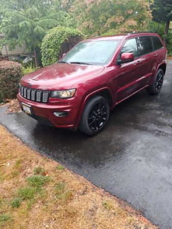 2018 Jeep Grand Cherokee Laredo - $17,000 (Mill Creek)63470763975427121