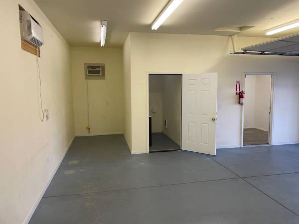 $900 Office and shop (Richland horn rapids industrial)63850861603841123