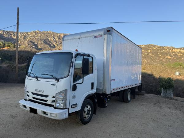 2018 Isuzu NPR HD 16” - Main Photo
