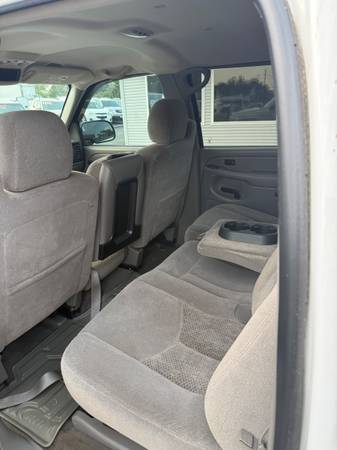 2005 Chevrolet Avalanche 1500 - CABINA CUÁDRUPLE - $8.990 (Urbana, IL)63469767588353121
