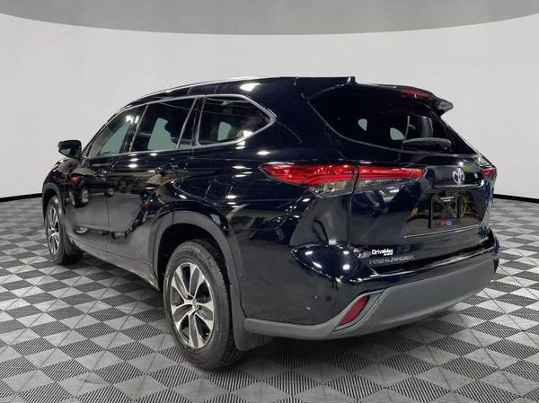 2021 Toyota Highlander - Financing Available! - $30,89963469913149955124