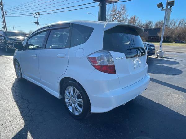 2010 Honda Fit 5dr HB Auto Sport - $8,250 (1634 NW Broad St Murfreesboro, TN 37129)63470756796803124