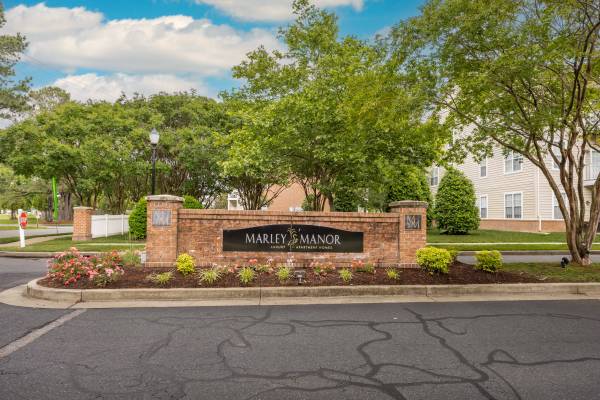 $1,629 / 2br - 1038ft2 - 🏠Come Home to Marley Manor this Autumn! (Salisbury)63806863233027120