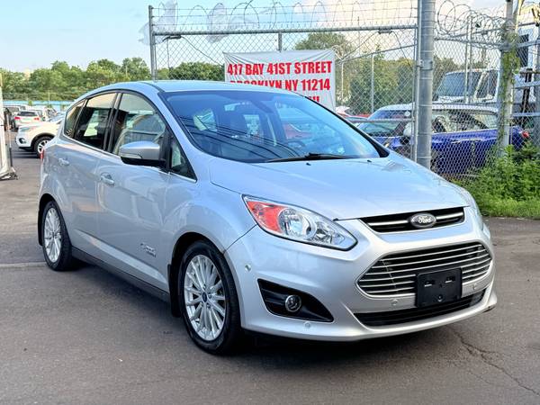 2016 Ford C-Max Híbrido Energía Enchufable SEL - $6.800 (Brooklyn)63470617069953121