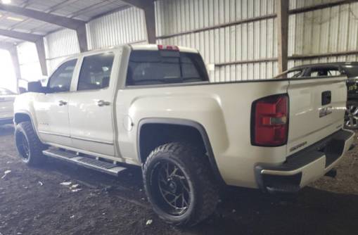 2015 GMC Sierra 1500 Denali Crew Cab 4x4 – No funciona - $13.500 (berkeley)63477683068929121