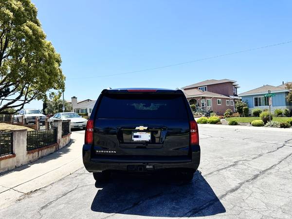 Chevrolet suburban LT 2019 - $18,950 (Redondo beach)63618351649665122