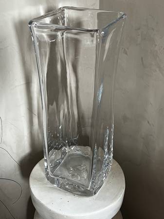 Simon Pearce Rectangular Hand-Blown Lead-Free Crystal Vase 1