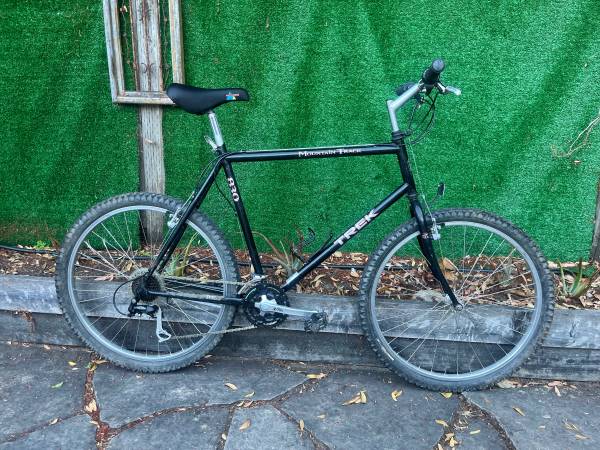 Trek 830 Hybrid mtb Large 1