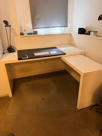ikea デスク　 IKEA DESK great for student or home office. - furniture - by owner