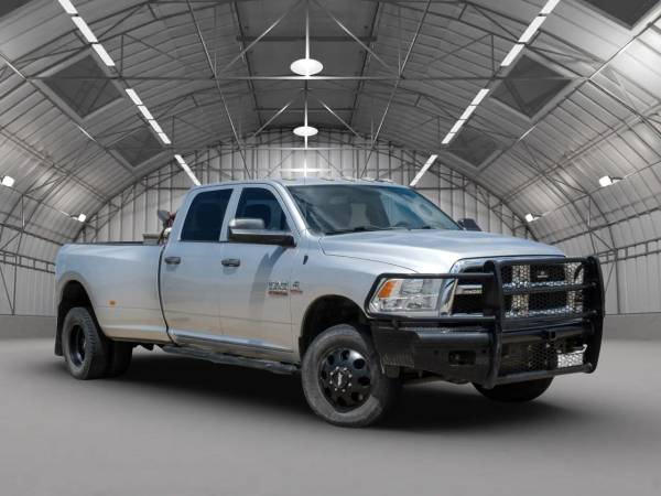 2016 Ram 3500 Crew Cab - EVERYONE'S APPROVED!! 1
