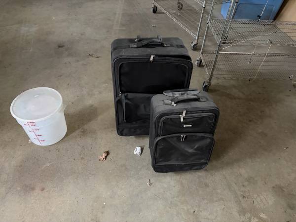 Three-piece luggage set excellent condition little dusty could be cleaned up rea 1