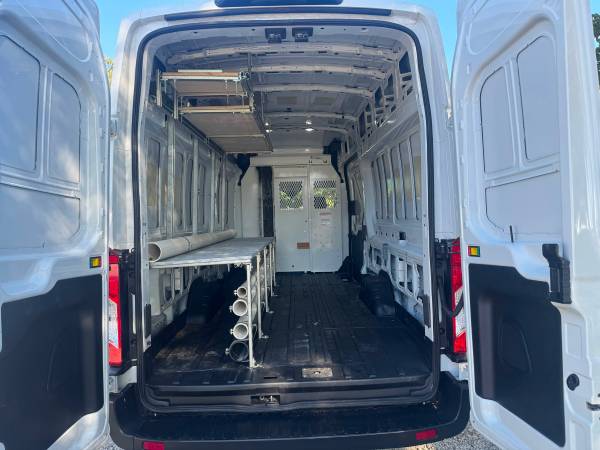 2023 Ford Transit 250 - Photo 10