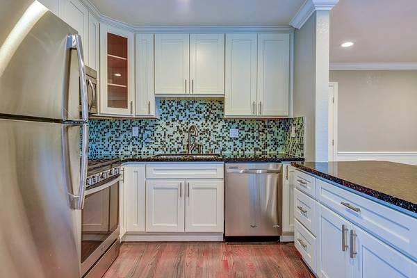 $2,800 / 2br - One Month Free Rent, Call Us Today To Schedule Your Tour (santa clara)63695822032129122