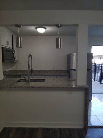 VINTAGE 1 BED/ 1BATH - NO APPLICATION FEE!! 1