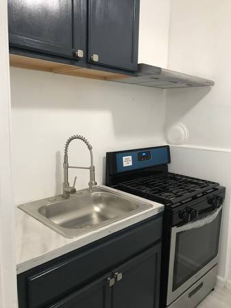 $1,599 / 1br - 475ft2 - ESTUDIO EN PLANTA BAJA UPTOWN NUEVAMENTE ACTUALIZADO A 2 CUADRAS DE BART FOX CITY HALL (oakland downtown)64000752270979123