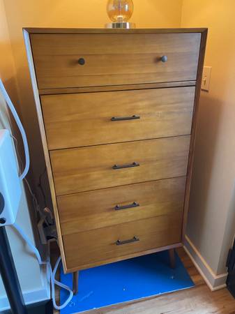 Dresser West elm dupe excellent condition 5 drawer 1