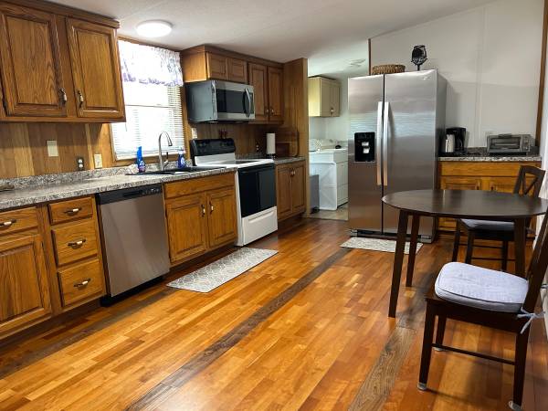 $2,300 / 2br - Seasonal rental HOBE SOUND FLORIDA (Ridgeway subdivision in Hobe Sound FL)63799934393729120