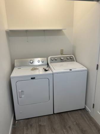 $1550.00 / 2br - 1100ft2 - 2 bedroom 1 bath with a garage in city limits63991794549123120