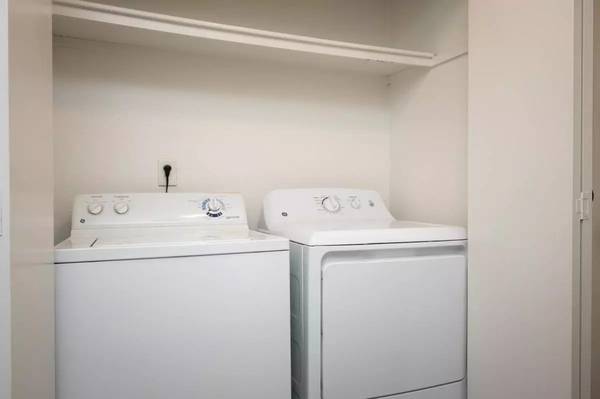 $1,576 / 1hab - 700ft2 - ¡Nuestra espléndida vista es un placer! Mire este departamento de 1 habitación y 1 baño usted mismo (Tigard - Tigard, Sherwood, Newberg)63842024820609122