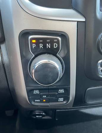 2018 RAM 1500 Crew Cab Big Horn 4-Door Pick-Up Truck 4X4 - $9,800 (Largo)63443453394689124