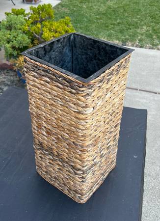 Wicker Basket 1