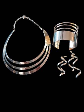 Three piece gold overlay 1