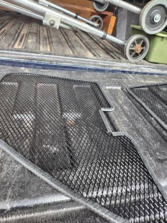 Chevy corvette c8 grill inserts brand new never installed 1