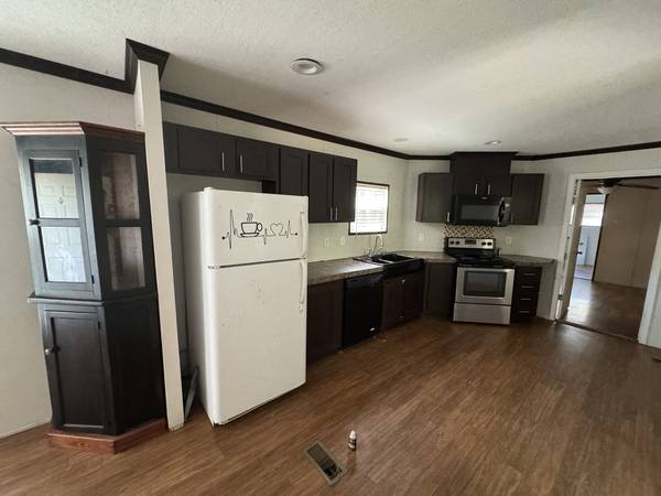 $1,600 / 2br - 1250ft2 - Johns Island Mobile Home For Rent (Johns Island)64016109330306122