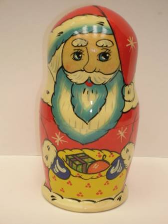 nesting dolls Russian Christmas Santa 5 piece 1