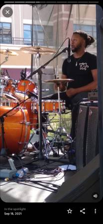 Baterista busca banda con trabajo (Raleigh nc)63654756699011122
