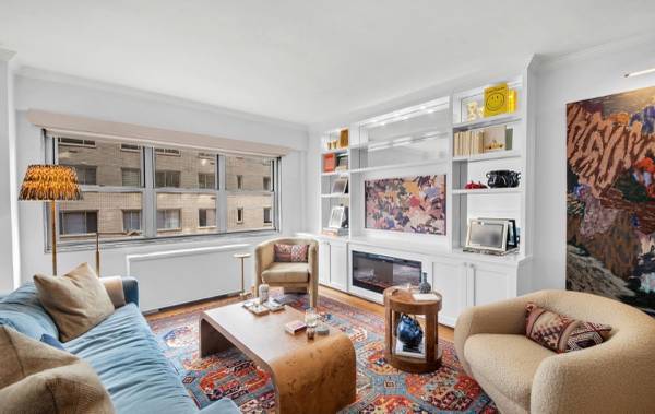 $695,000 / 1br - RECIENTEMENTE RENOVADO 1 DORM (Nueva York)63945495154819120