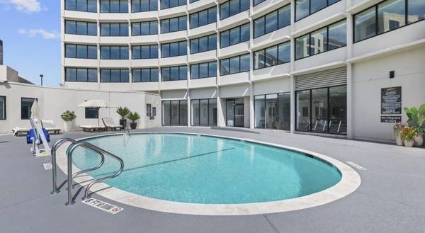 Laundry Facilities on Each Floor, Bar Area, Package Lockers 1