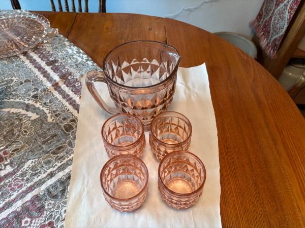 Glass Pitcher Set 1